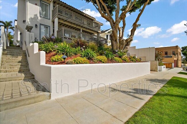 Building Photo - 122 S Guadalupe Ave