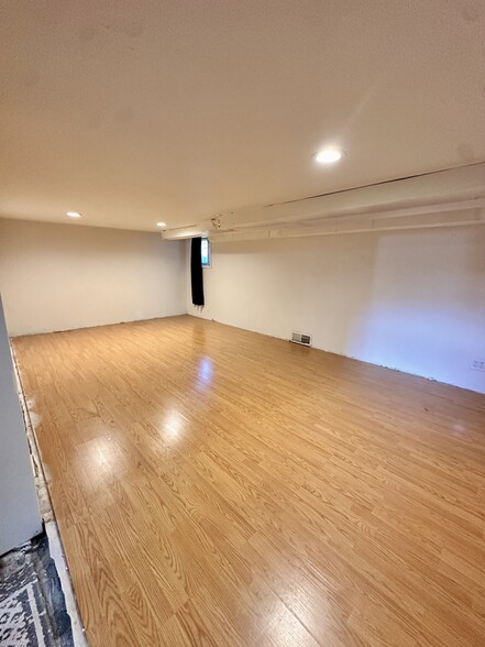 Bonus room - 614 Highland Dr