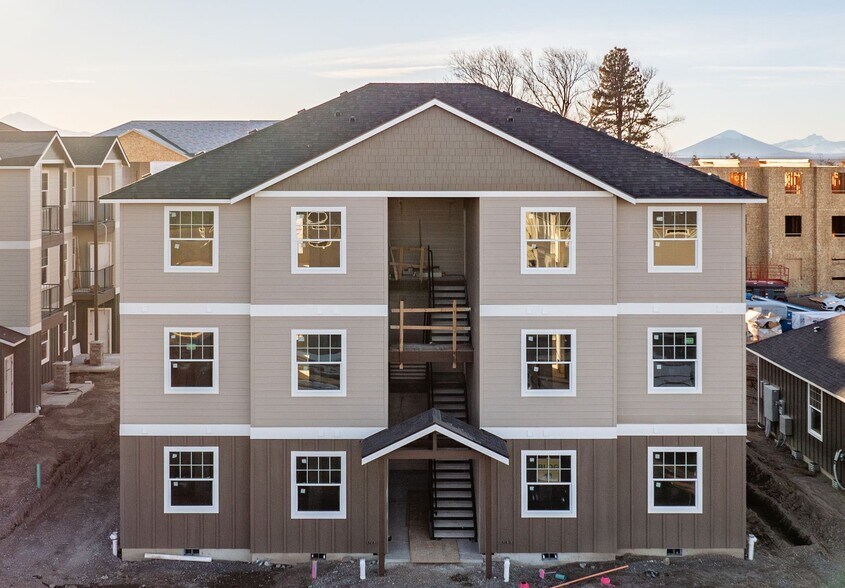Interior Photo - Introducing Dry Canyon – Redmond’s newest ...