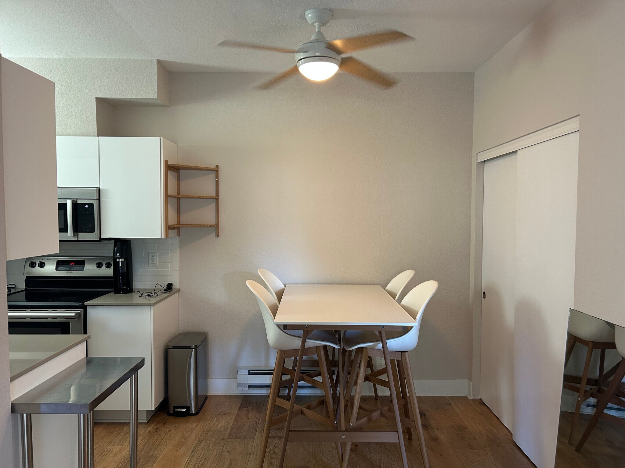 Building Photo - 57 Lakeshore Ct