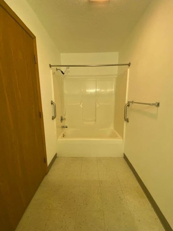 Building Photo - 339 Lewis B Moore Dr