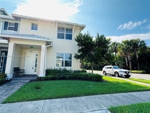Building Photo - 4950 Eucalyptus Dr