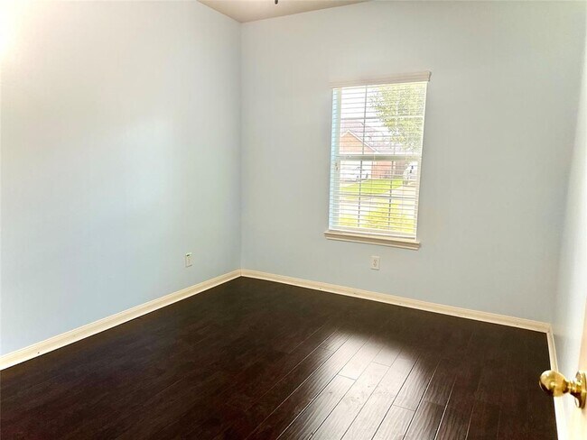 Building Photo - 15915 Wilmington Park Ln