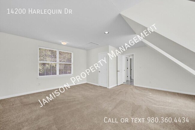 Building Photo - 14200 Harlequin Dr