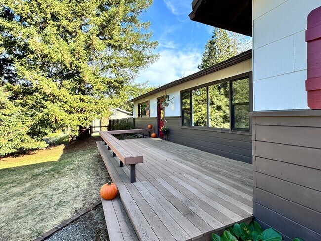 Building Photo - Gorgeous .5 acre lot in Auburn