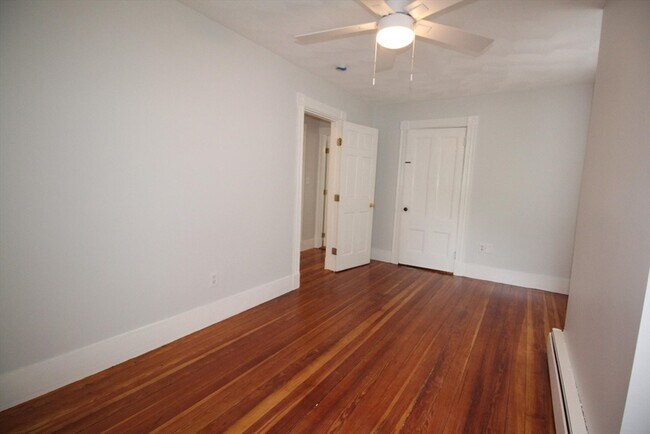 Building Photo - 12 Albion Pl