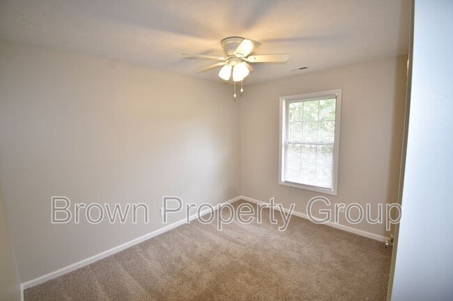 Building Photo - 303 Hinsdale Ave