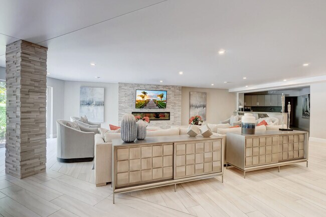 Building Photo - 3951 Gulf Shore Blvd N