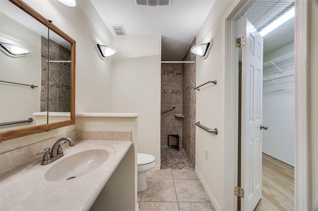 Building Photo - 15712 Covewood Cir