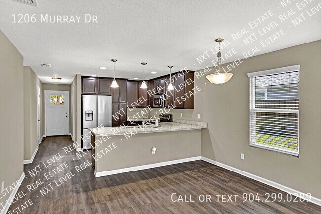 Building Photo - 1206 Murray Dr