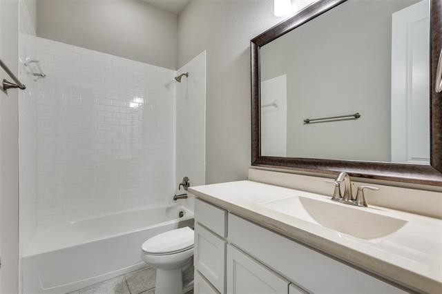 Building Photo - 7304 Van Tuyl Pkwy