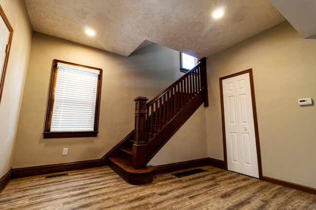 Building Photo - 316 Ferguson Ct