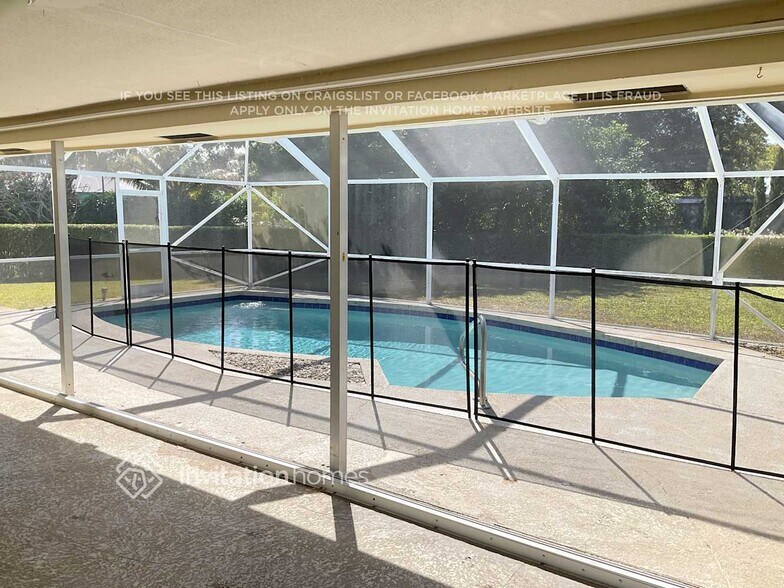 Building Photo - 4030 NW 103rd Dr