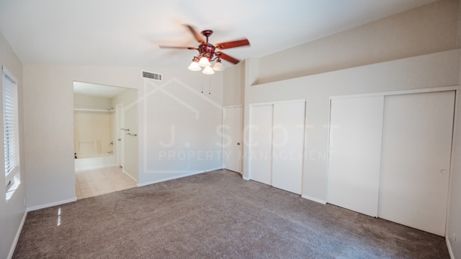 Building Photo - Charming Ahwatukee Home in Gated Community...