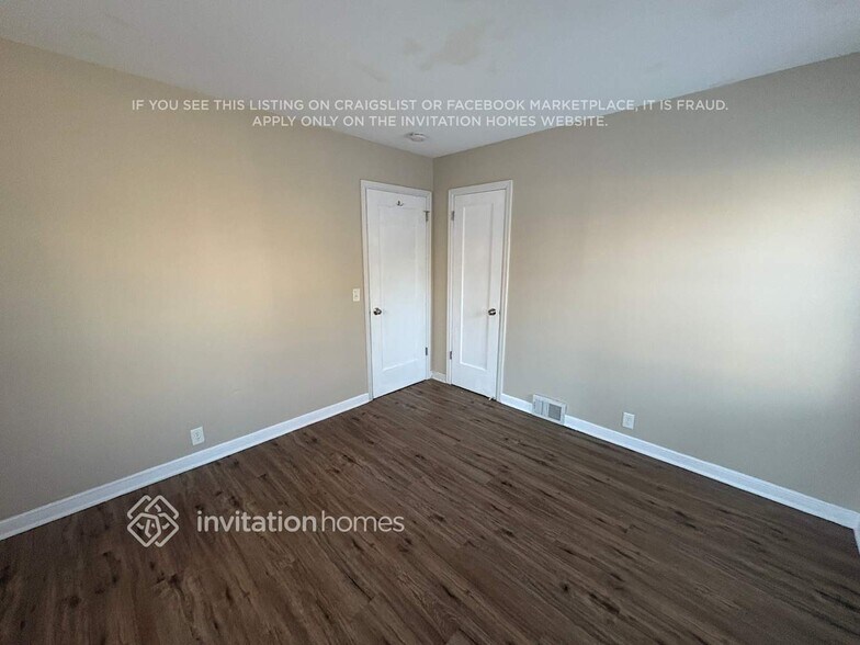 Building Photo - 2940 Orchard Ave N