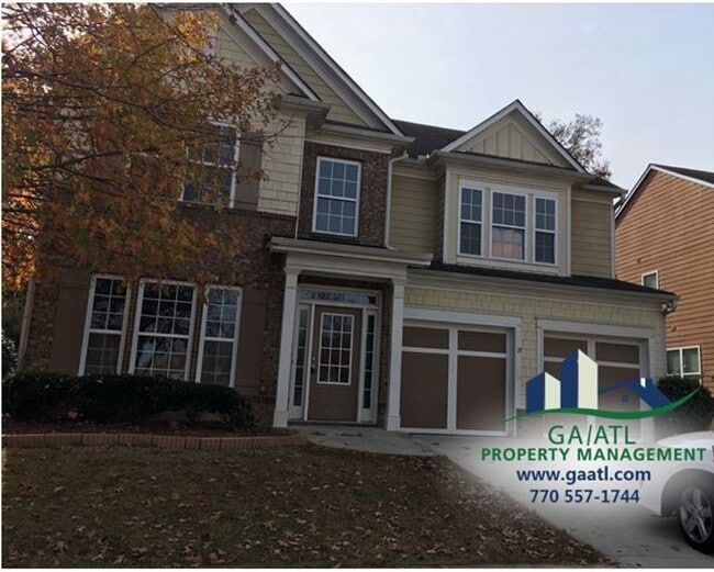 Primary Photo - Large 4-bedroom house in the SECKINGER clu...