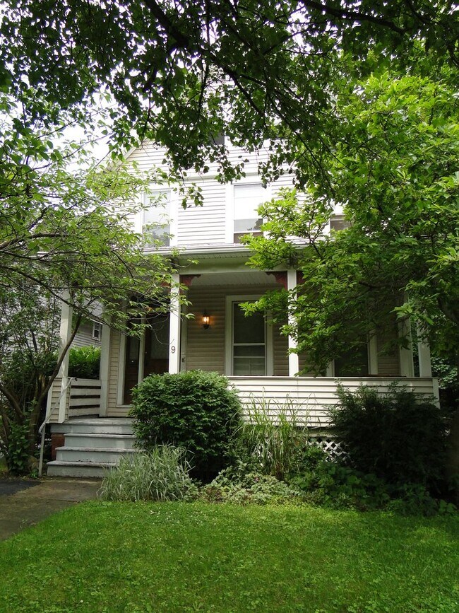 Building Photo - 9 Lafayette Pl