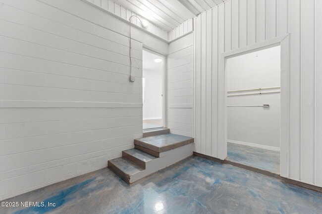 Building Photo - 1146 Carthage Dr