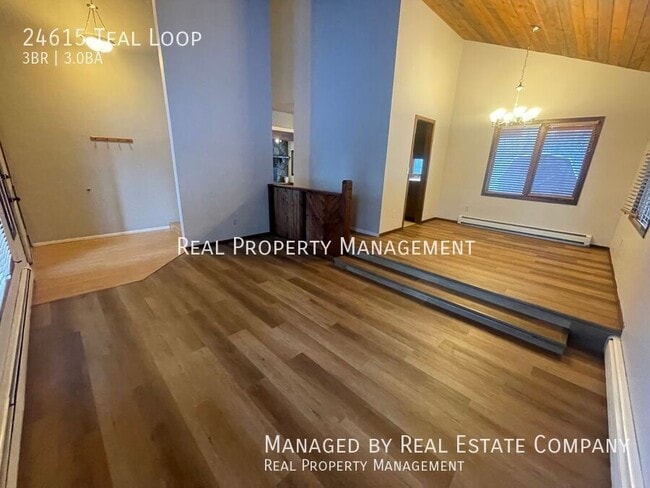 Building Photo - 24615 Teal Loop