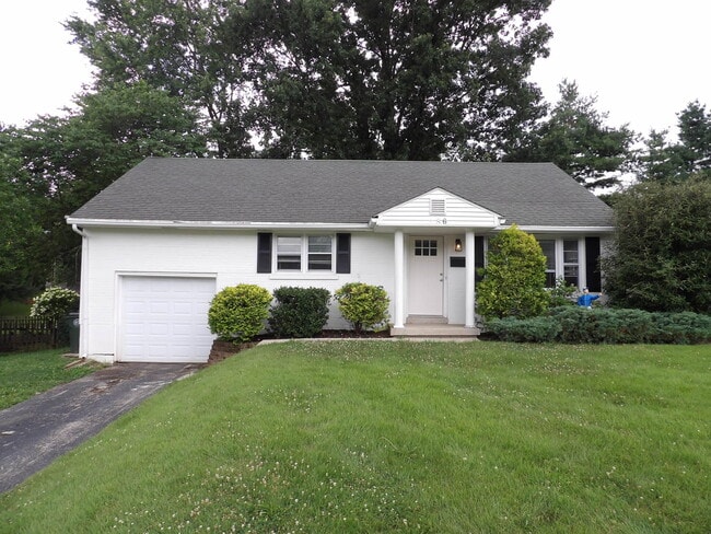 Primary Photo - 286 Zandale Dr