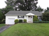 Building Photo - 286 Zandale Dr