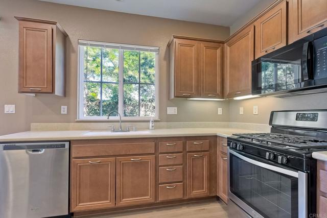 Building Photo - 430 Whitby Gn