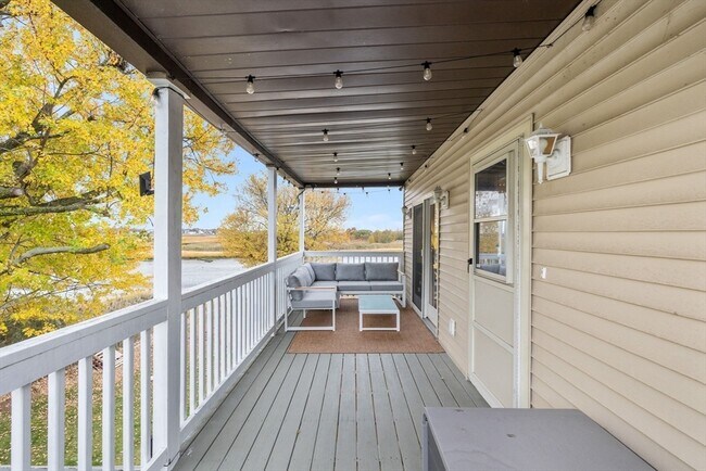 Building Photo - 42 Orchard St