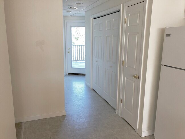 Building Photo - 14 New Zealand Rd