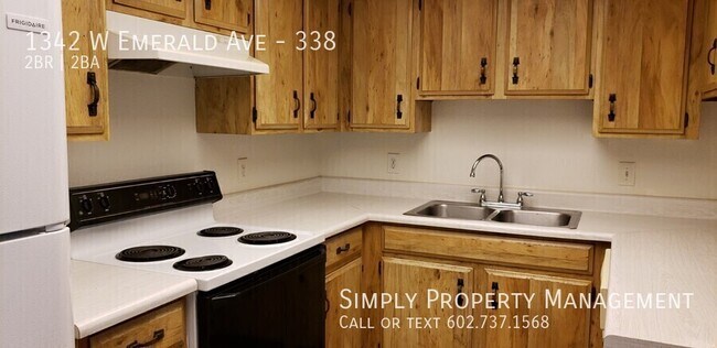 Building Photo - 1342 W Emerald Ave