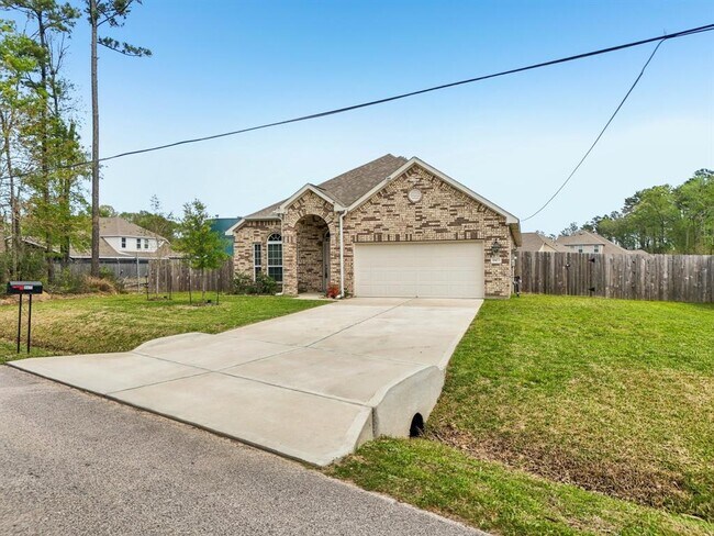 Building Photo - 18473 Railroad Ave