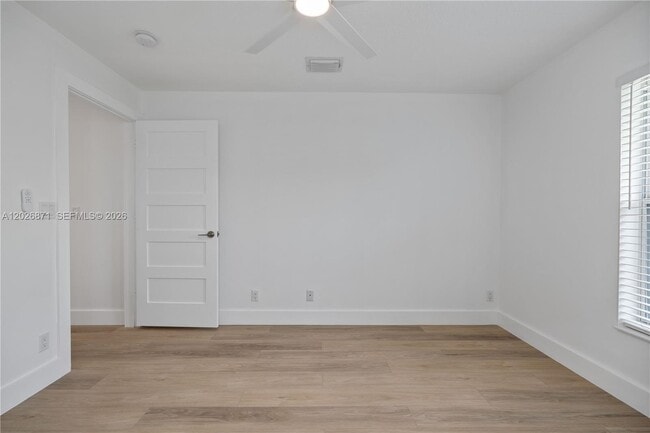Building Photo - 5923 Loxahatchee Pines Dr