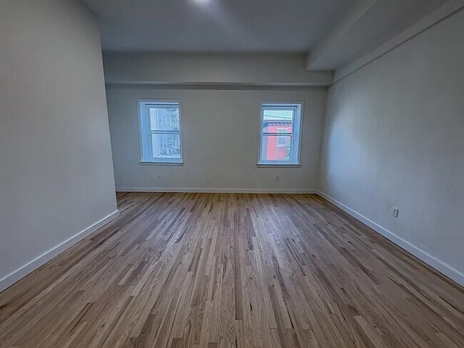 Building Photo - 536 N 19th St