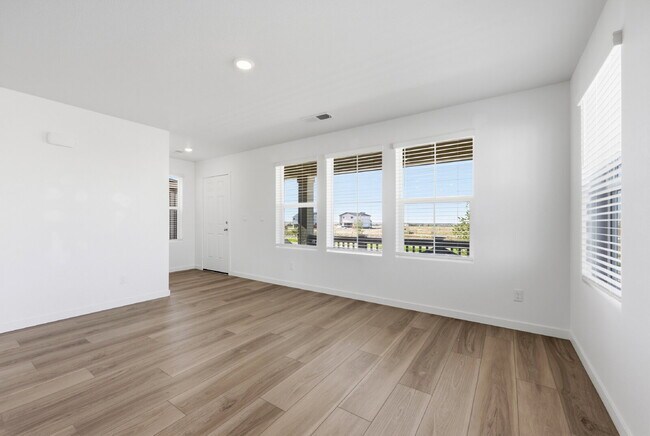 Building Photo - $2,395.95, 3 bed, 2.5 bath located in Colorado Springs with a washer and dryer.