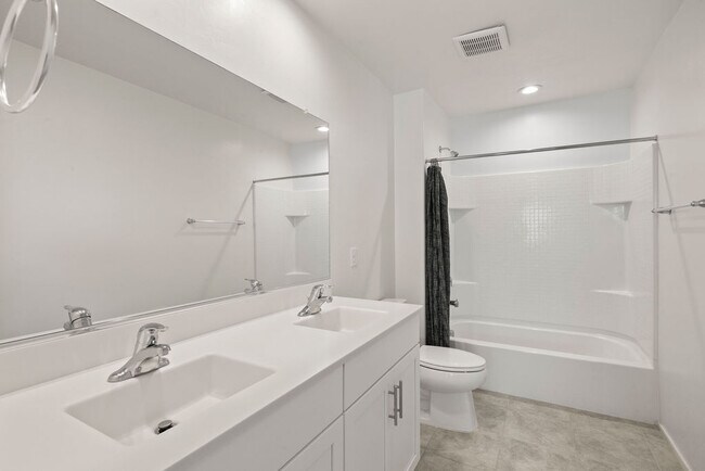 Building Photo - 11288 S Weismann Dr