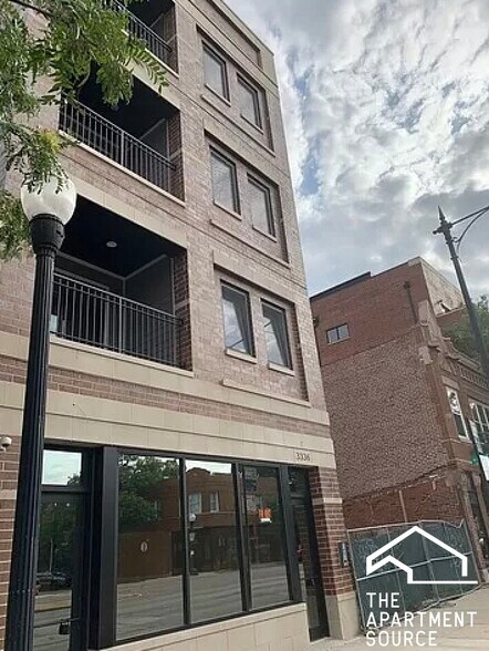 Building Photo - 3336 W Irving Park Rd