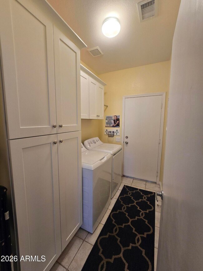 Building Photo - 16138 W Eagle Ridge Dr