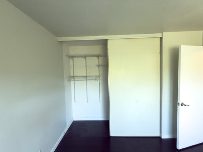 Building Photo - 3322 Santa Rita Rd