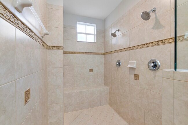 Building Photo - 8342 NW 127th Ln