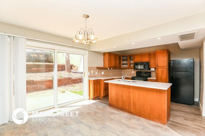 Building Photo - 10617 Dorothy Dr