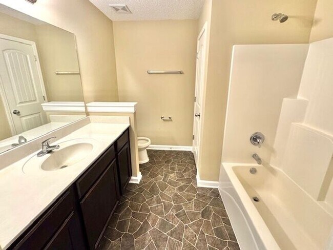 Building Photo - Now Leasing a 3-Bedroom 2 home in Cordova....
