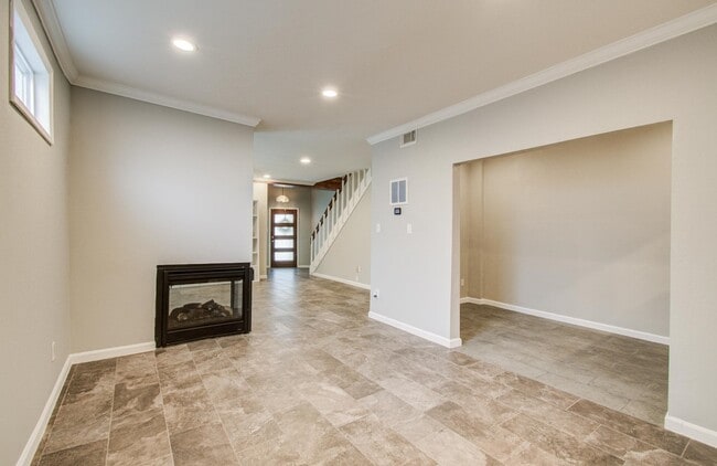 Building Photo - 12625 Memorial Dr