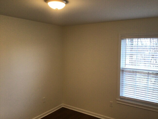 Building Photo - 10037 Haven Hill Dr