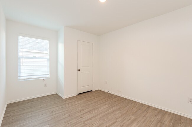 Building Photo - 419 Filibusters Trail