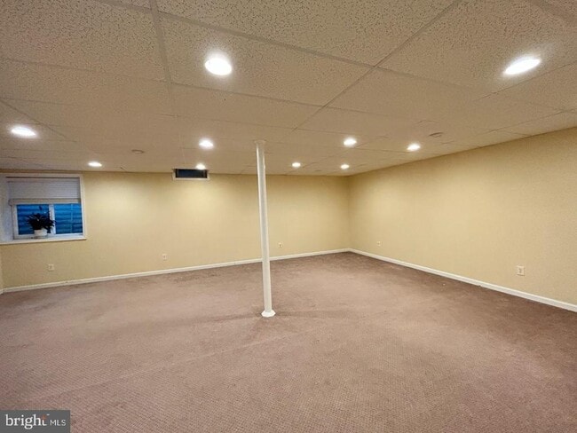 Building Photo - 17 Wharton Dr