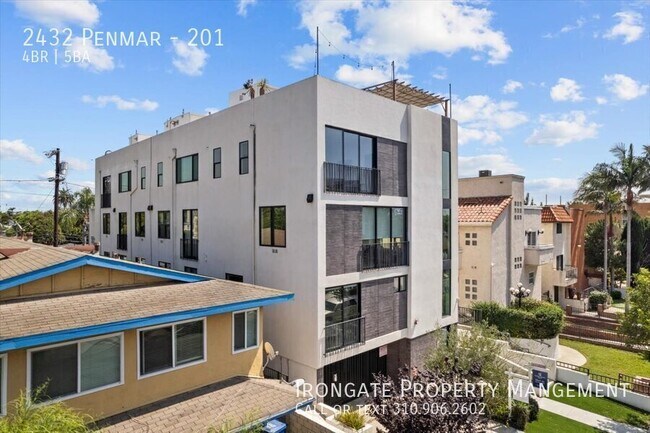 Building Photo - 2432 Penmar-201