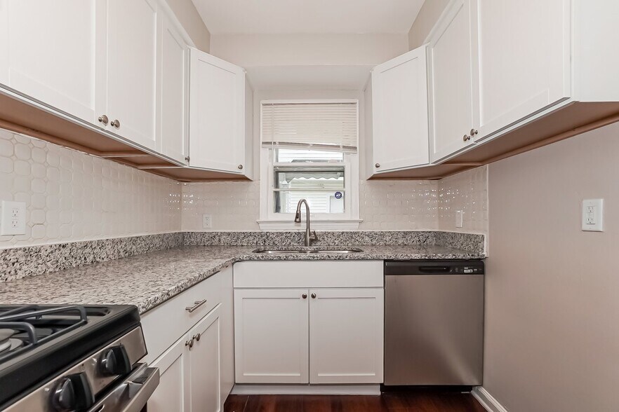 Building Photo - 3952 Wendy Dr