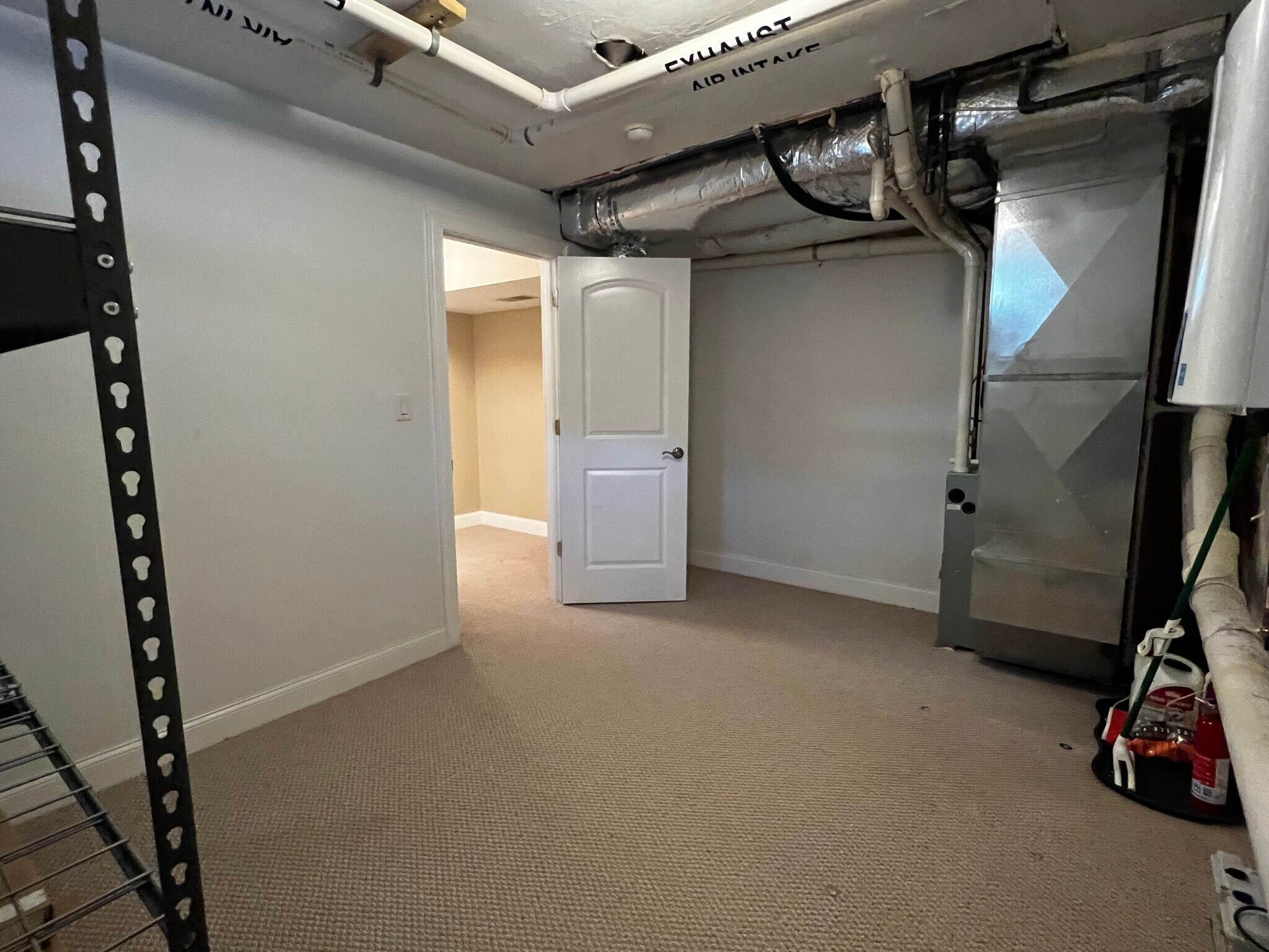 Building Photo - 54 Holton St