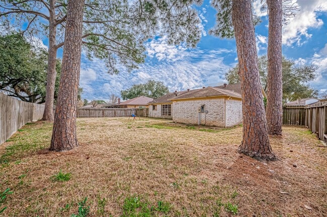 Building Photo - 16718 Gaelic Ln