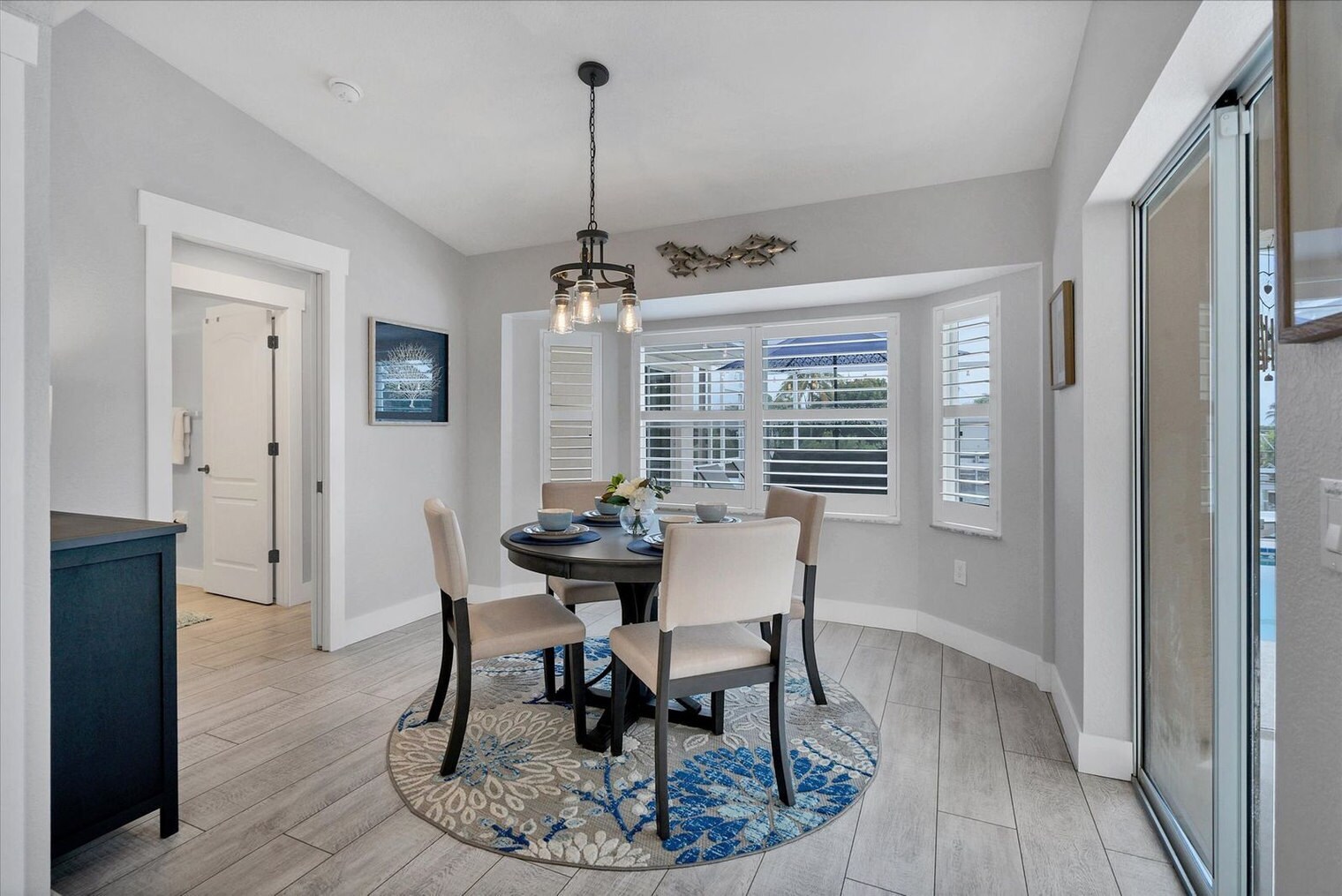 Building Photo - 5520 Almar Dr