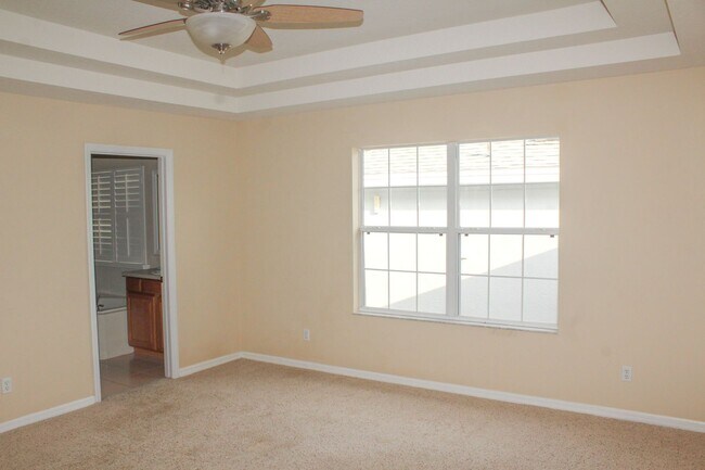 Building Photo - 14252 Confetti Dr